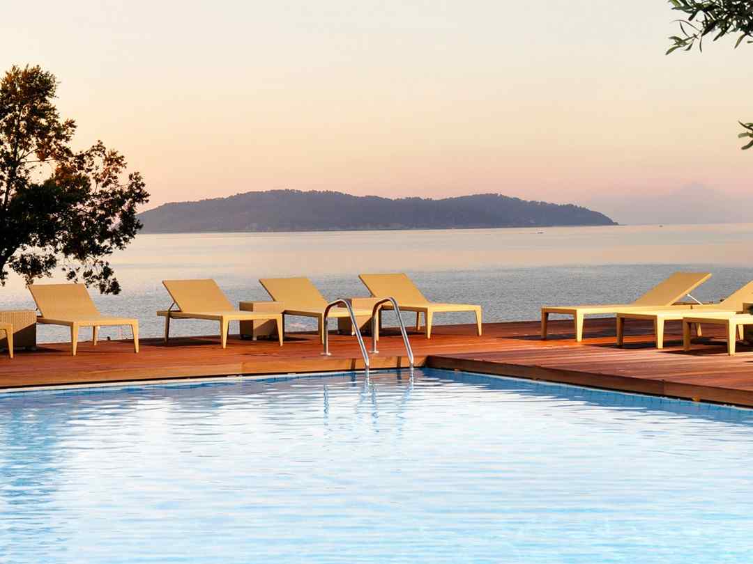 https://www.cristinahotel.com/wp-content/uploads/2016/02/summer-news-04.jpg